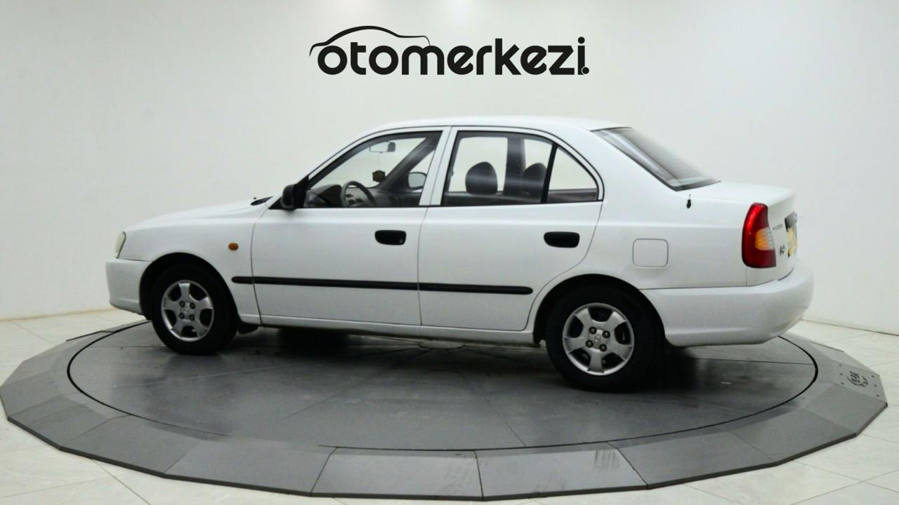HYUNDAI ACCENT 12